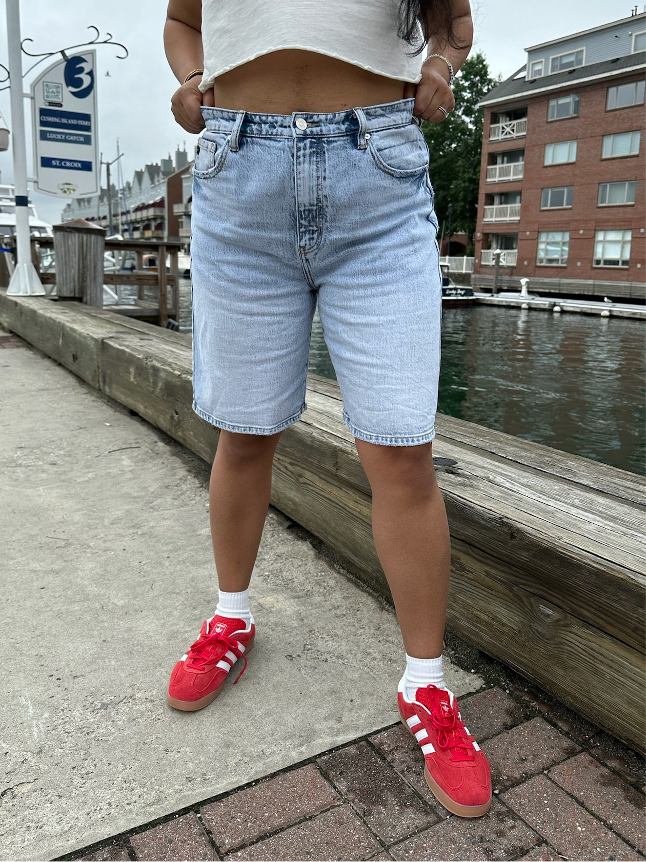 90ās Baggy Jean Shorts