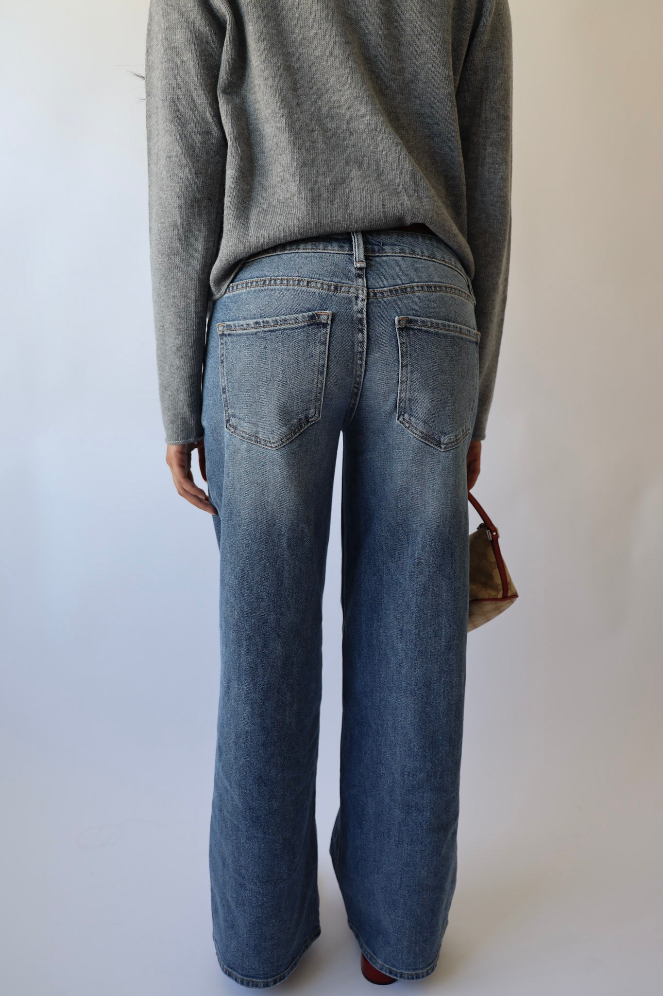 Medium Wash Low Rise Baggy Jeans