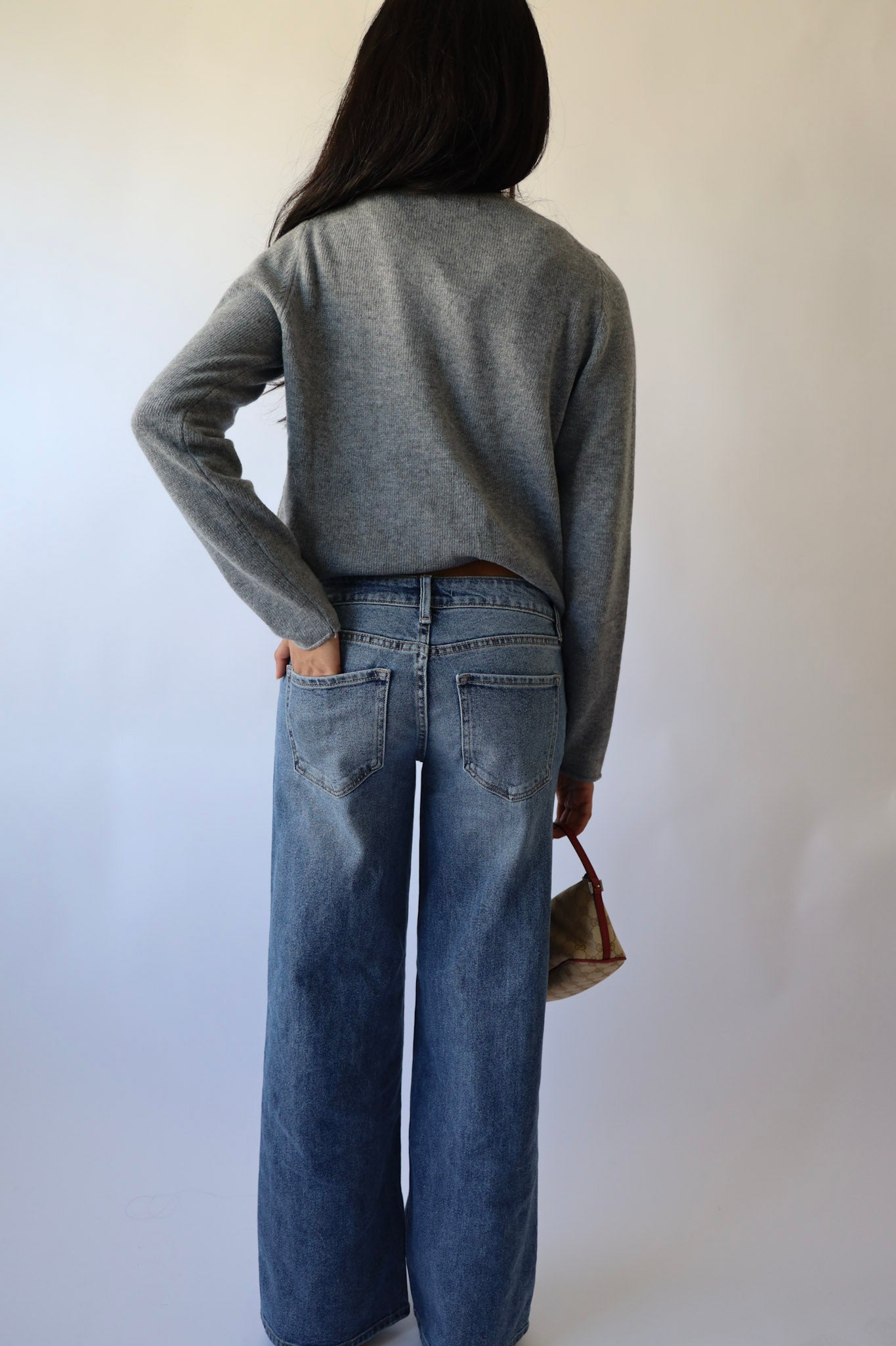 Medium Wash Low Rise Baggy Jeans