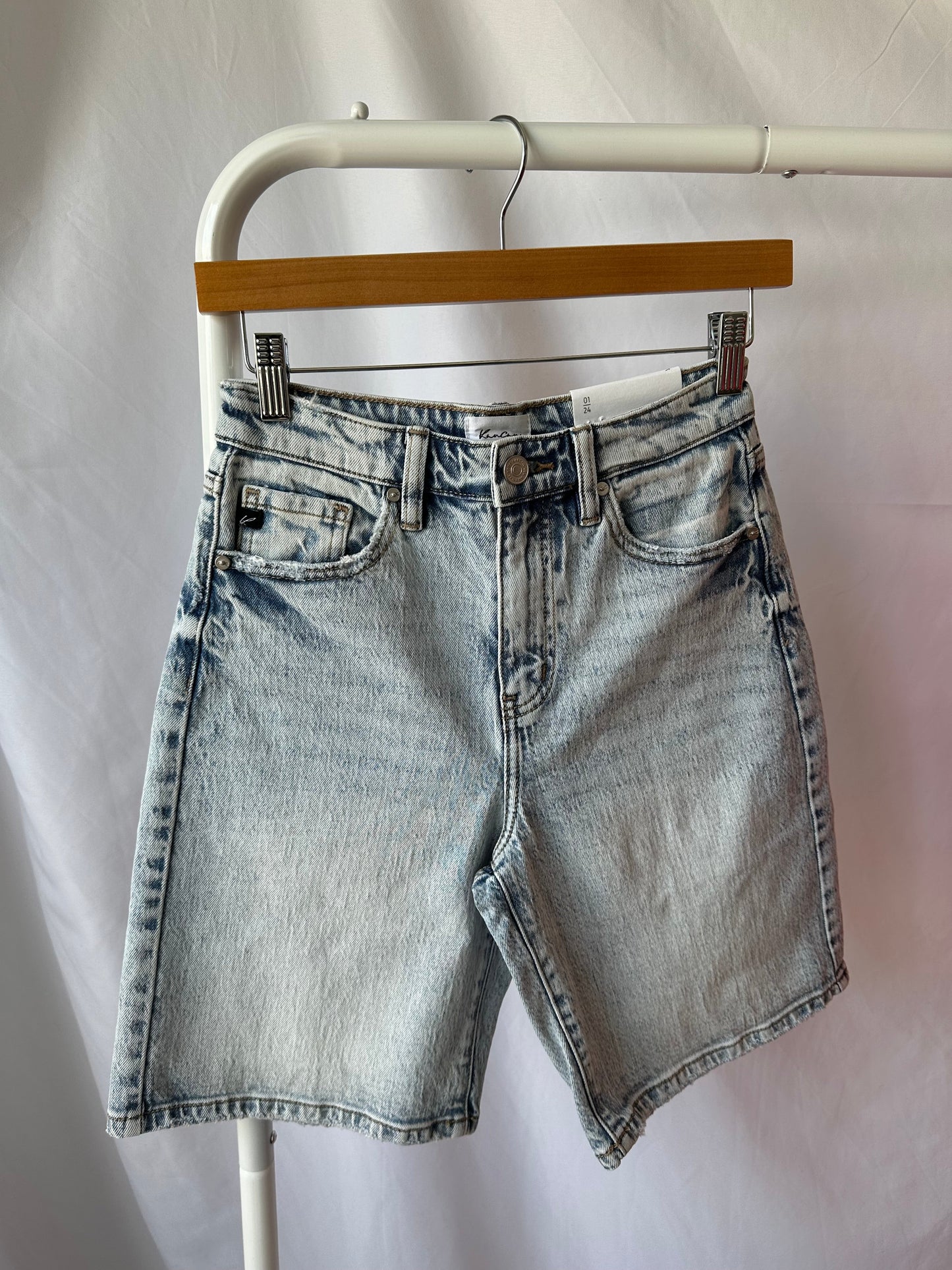 90ās Baggy Jean Shorts