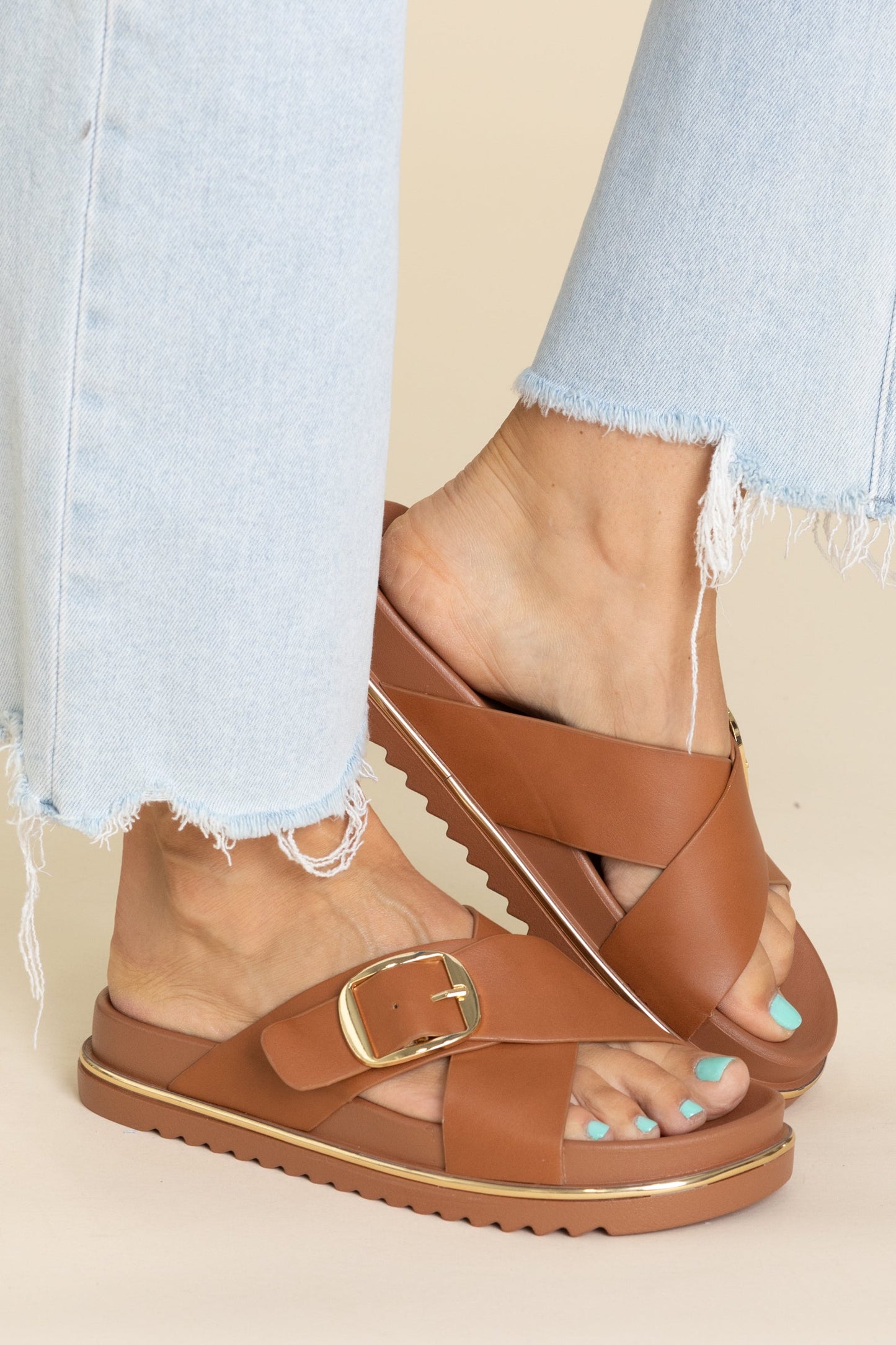 Criss Cross Buckle Strap Platform Sandals